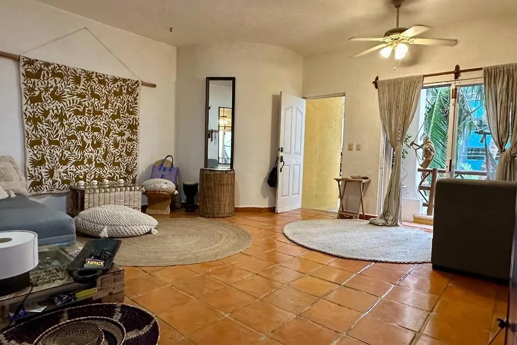 Bohemian Beachside Condo location